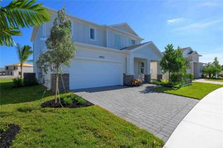 New construction Single-Family house 10653 Nw Suncrest Lp, Port St. Lucie, FL 34987 plan Winston - image