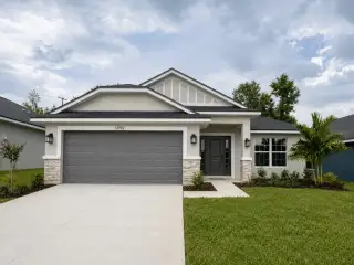 New construction Single-Family house 12992 Kent Bradley St, Dade City, FL 33525 plan 2200 - image