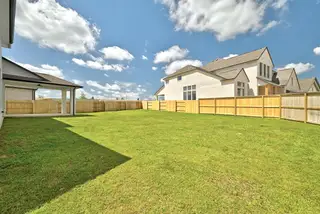 New construction Single-Family house 100 Cloverton Cres, Hutto, TX 78634 plan The Cameron - image