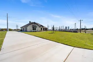 New construction Single-Family house 30 Roosevelt Ln, Valley View, TX 76272 plan Salado - image