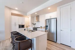 New construction Condo/Apt house 3131 N Central Ave, Unit 3013, Phoenix, AZ 85012 - photo