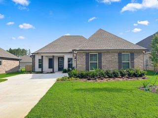 New construction Single-Family house 275 E Tweet St, Freeport, FL 32439 plan Henri III G - image