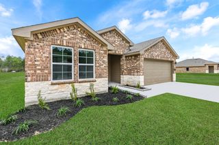New construction Single-Family house 555 Hunter Grove Ln, China, TX 77613 - image