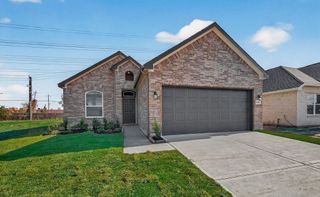 New construction Single-Family house 2119 Spring Holw, Baytown, TX 77521 - image