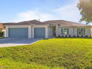 New construction  house 3341 Se 10Th Pl, Cape Coral, FL 33904 plan The Paradise Cove - image