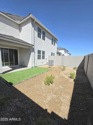 New construction Townhouse house 9816 S 11Th Pl, Phoenix, AZ 85042 - image