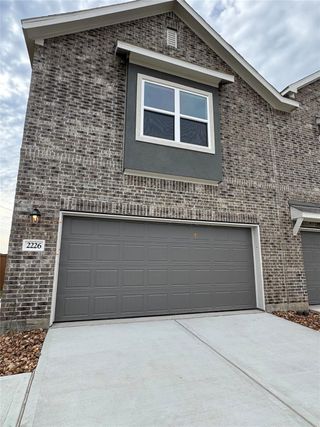 New construction Townhouse house 2226 Salinas Dr, Rosharon, TX 77583 - image