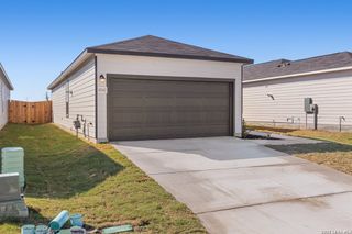 New construction  house 10042 Jagger Ave, Converse, TX 78109 plan 1243 Modeled - image
