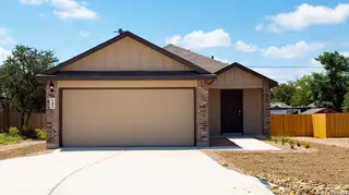 New construction Single-Family house 142 Lilli'S Ln, Comfort, TX 78013 plan The Estero - image