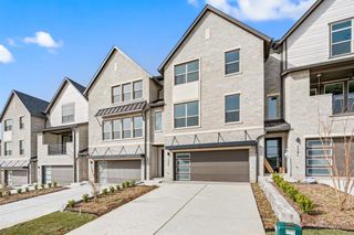 New construction Townhouse house 1345 Linkside Dr, Irving, TX 75038 - image