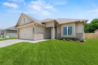 New construction Single-Family house 111 Adaline Bnd, McGregor, TX 76657 plan The 1613 - image