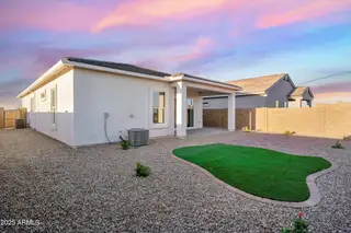 New construction Single-Family house 41039 W Sunland Dr, Maricopa, AZ 85138 plan Dove - image