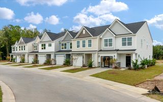 New construction Townhouse house 407 Painted Lady Ln, Goose Creek, SC 29445 plan Chatham - image