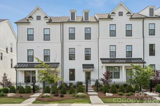 New construction Townhouse house 4148 Alexander View Dr, Charlotte, NC 28226 - image