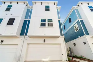 New construction Townhouse house 6605 N Nebraska Ave, Unit 17, Tampa, FL 33604 - image