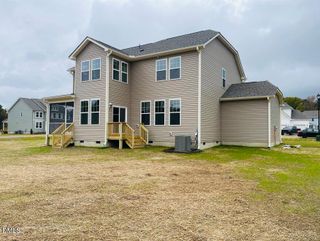 New construction Single-Family house 18 Frost Meadow Wy, Lillington, NC 27546 plan Elmhurst - image