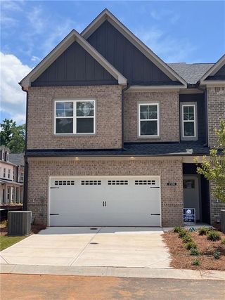 New construction Townhouse house 3116 Marbella Cir, Unit 8, Kennesaw, GA 30152 - photo