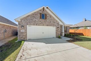 New construction Single-Family house 15061 Green Bluff Dr, Aledo, TX 76008 plan Lavon - image