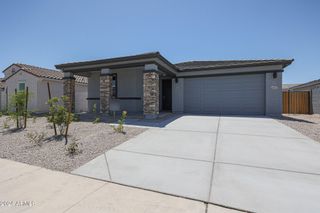 New construction Single-Family house 24557 W Hilton Avenue, Buckeye, AZ 85326 Plan 6- photo