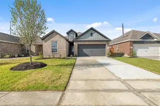 New construction Single-Family house 8915 New Jade Dr, Iowa Colony, TX 77583 - image