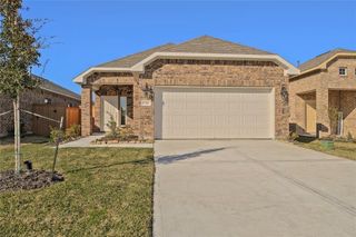 New construction Single-Family house 500 Long Branch Drive, Angleton, TX 77535 The Paisley- photo