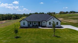 New construction Single-Family house 2004 Willy Dilly Rd, Springtown, TX 76082 - image