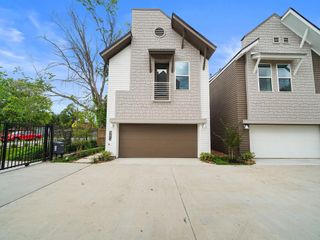 New construction Single-Family house 7504 Carver Rd, Unit B, Houston, TX 77088 - image
