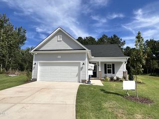 New construction Single-Family house 545 Brodie Rose Landing Way, Smithfield, NC 27577 Pavin - photo