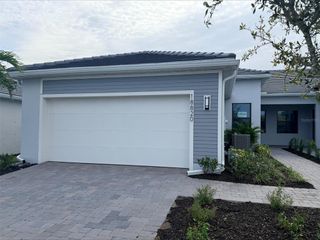 New construction Single-Family house 18820 Indian Rock Pl, Lakewood Ranch, FL 34211 plan Cascadia - image