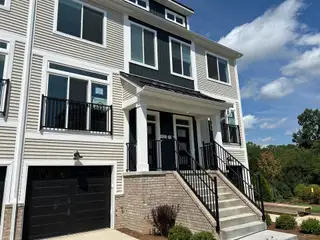 New construction Single-Family house 2783 Bristol Ridge Dr, Unit 40, Ann Arbor, MI 48105 plan The Keswick Townhome (Interior Walk-Out) - image