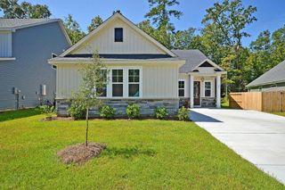 New construction Single-Family house 222 Creek Pointe Dr, Moncks Corner, SC 29461 plan Saratoga - image