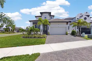 New construction Single-Family house 1075 Seagrape Dr, Ruskin, FL 33570 - image