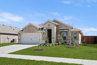 New construction  house 724 Scarlet Sage Dr, Waxahachie, TX 75165 plan Lincoln - image