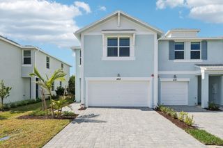 New construction Townhouse house 482 Salisbury Cir, Fort Pierce, FL 34982 Sandpiper End- photo