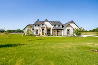 New construction Single-Family house 561 Royal Santana Run (Model Home), Weatherford, TX 76087 plan The Houston II - image