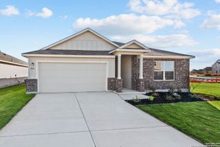 New construction  house 7826 Coffee Ml, San Antonio, TX 78252 plan Polo - 40' Smart Series - image