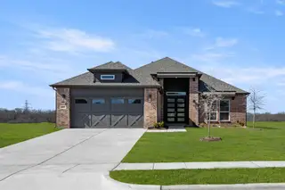 New construction Single-Family house 612 Ole Opry Dr, Burleson, TX 76028 plan Woodford 2F - image