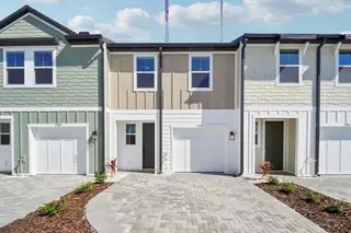 New construction Townhouse house 7584 Deer Valley Cir, Tampa, FL 33635 plan Palm - image