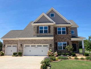 New construction Single-Family house 8104 Aspery Ct, Stokesdale, NC 27357 plan Hampton - image