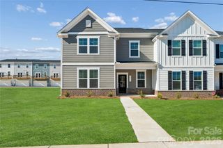 New construction Townhouse house 1819 Viewfield Rd, Fort Mill, SC 29708 - image