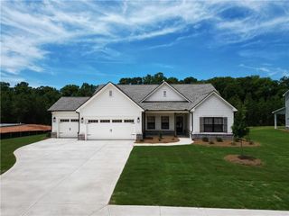 New construction Single-Family house 309 Weslyn Dr, Social Circle, GA 30025 plan (GA)Everett A.1 3 Front Entry - image