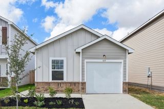New construction Single-Family house 10617 Tufted Ct, Adkins, TX 78101 plan Sundial - image