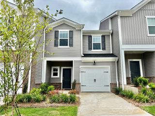 New construction  house 4305 Summit Woods Dr, Charlotte, NC 28216 plan Topaz - image