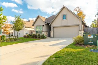 New construction Single-Family house 933 Cortez Creek Dr, Conroe, TX 77304 - image