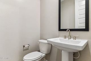 New construction house 5852 E Covey Ln, Phoenix, AZ 85054 plan Hartford - image