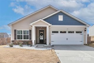 New construction Single-Family house 105 N Sina St, Troutman, NC 28166 - image