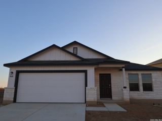 New construction Single-Family house 8626 Rucker Pond Trl, San Antonio, TX 78252 plan Desoto - 40' Smart Series - image