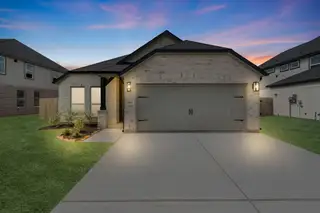 New construction Single-Family house 3110 Spitfire Dr, Rosenberg, TX 77471 plan 210 - image