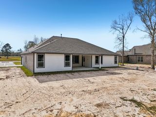New construction Single-Family house 700 Barton Place Dr, Cleveland, TX 77327 - image