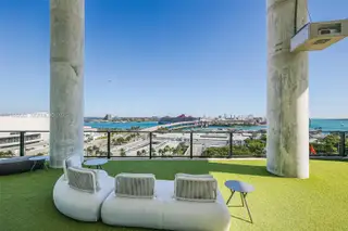 New construction Condo house 398 Ne 5Th St, Unit 3718-3719, Miami, FL 33132 - image